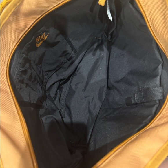 Nike RPM Tote Bag - Picture 3 of 8